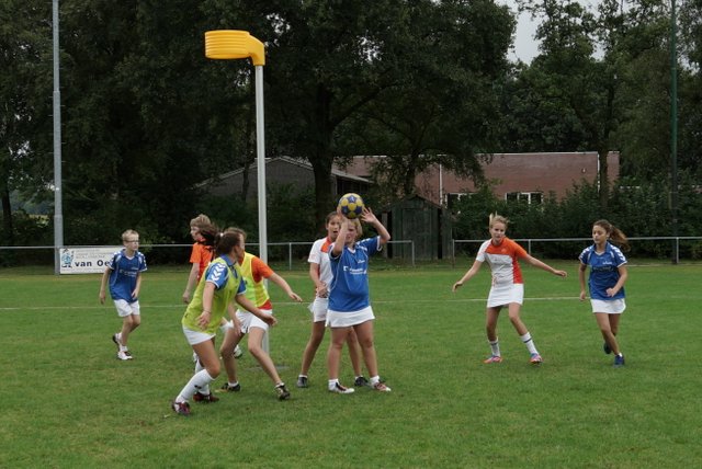 Korfbal C2  14 september-036.JPG